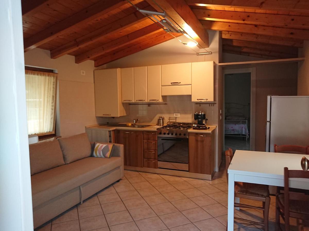 Ferienwohnung Il Carpino Bianco Bilocale Puegnago sul Garda Exterior foto